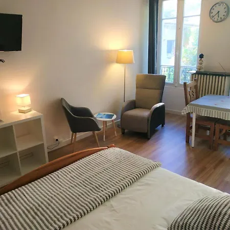 شقة Joli Calme Parking Proche Thermes Et Centre